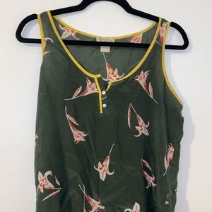 Green flower tank top